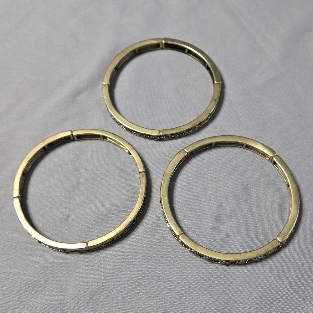 Gold Tone Rhinestone Stretch Bracelet & Statement Ring Set - Picture 3 of 10